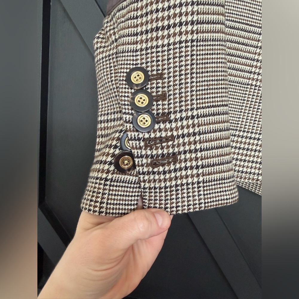 Veronica Beard Hudson Check Dickey Jacket in Natural Plaid, Size 4 - Picture 8 of 10